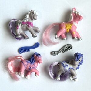 Vintage Tara Toys Carousel Cuties Pony Luv 4 Collectable Ponies with 2 Combs